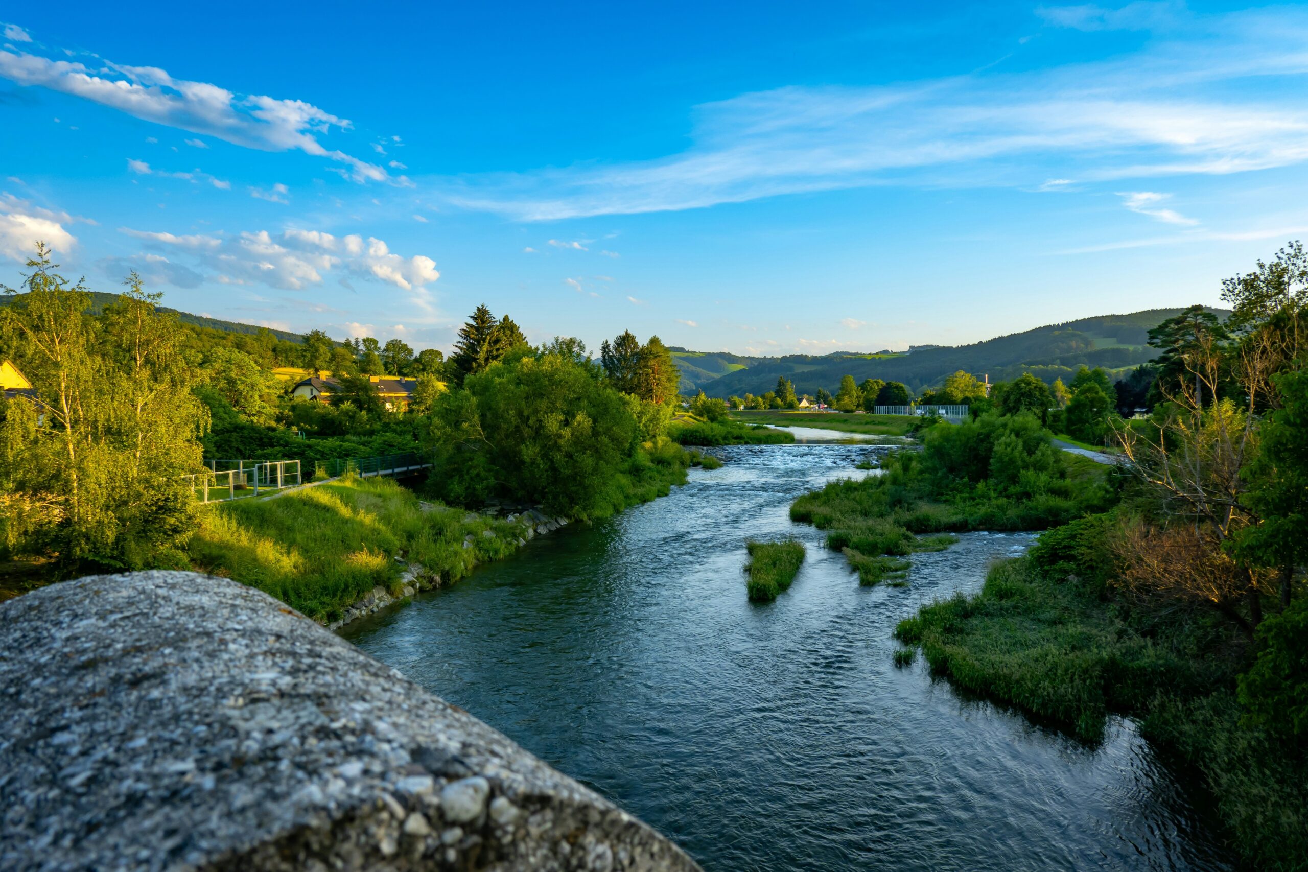 Hello World Featured Image